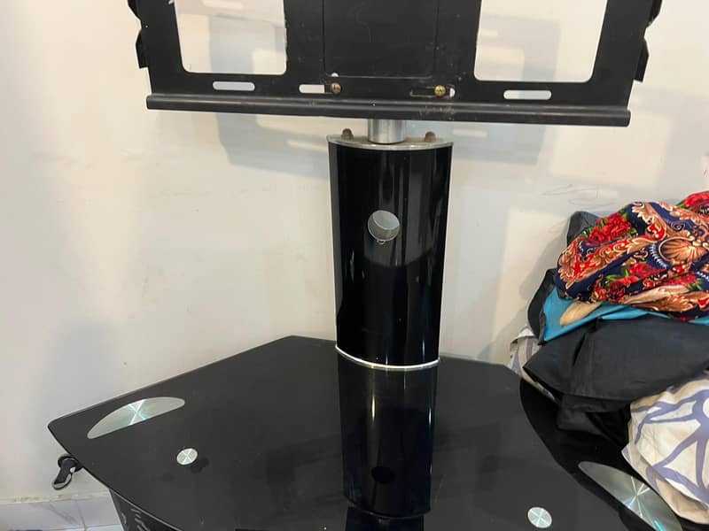 lCD Stand used 3