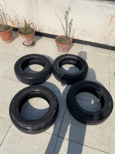 Tubeless tires tyres