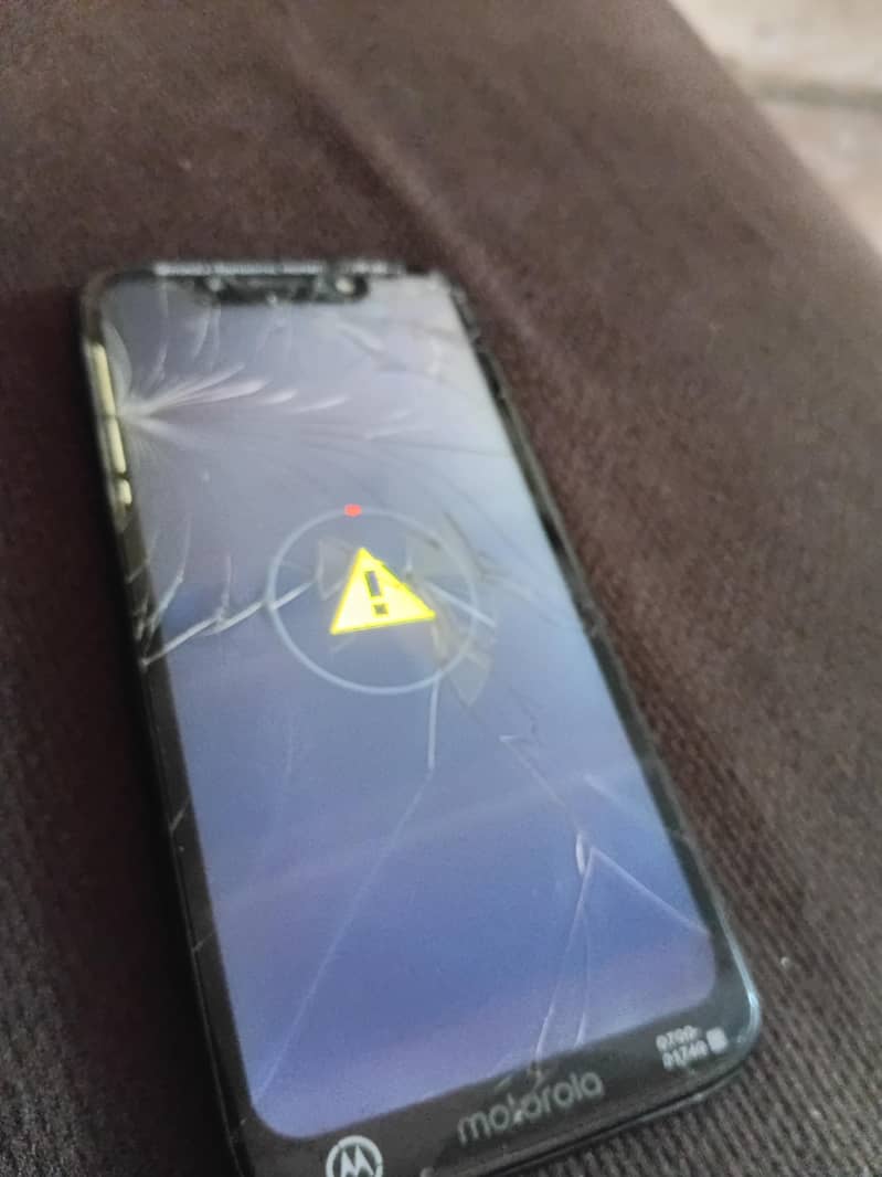 Sharp Aquos R2 6