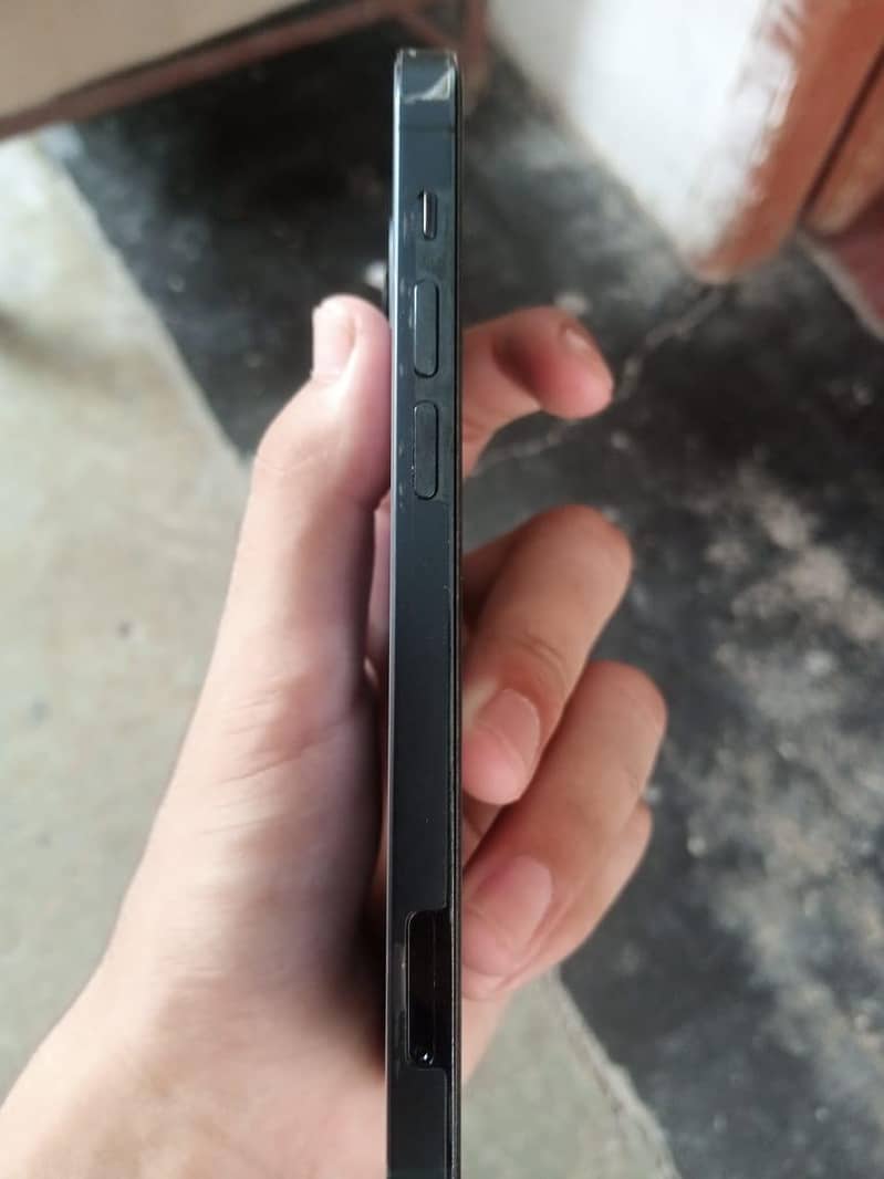 Apple iPhone 12 Pro 3