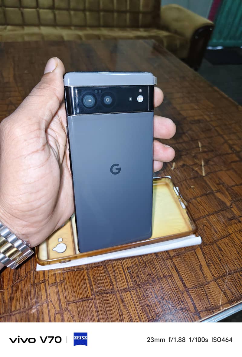 Google Pixel 6 4