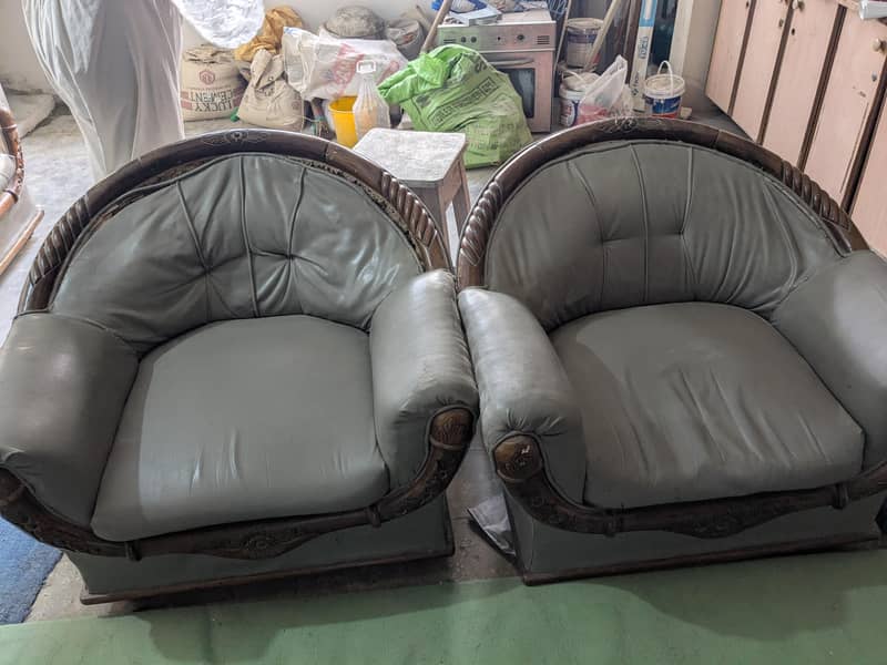 Sofas Used 0