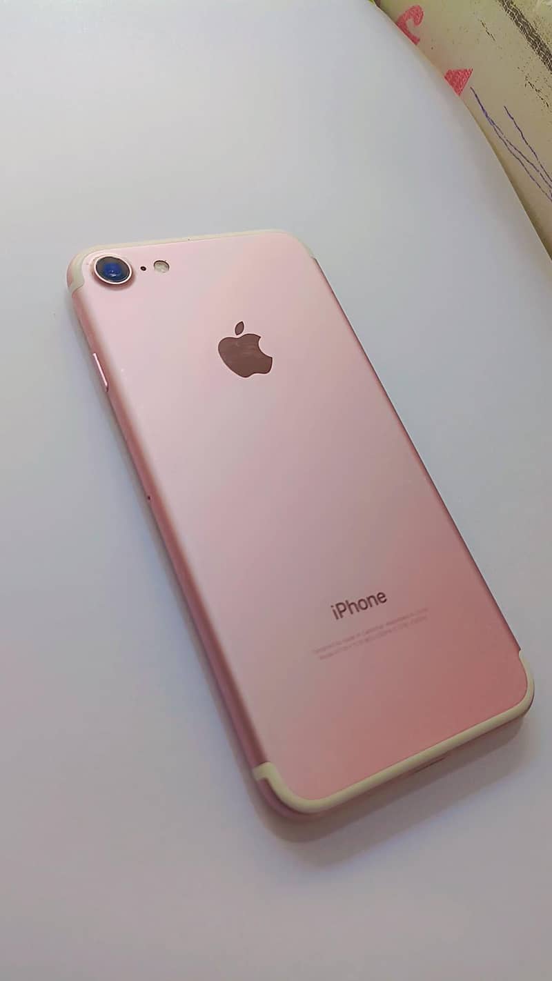 Apple iPhone 7 1