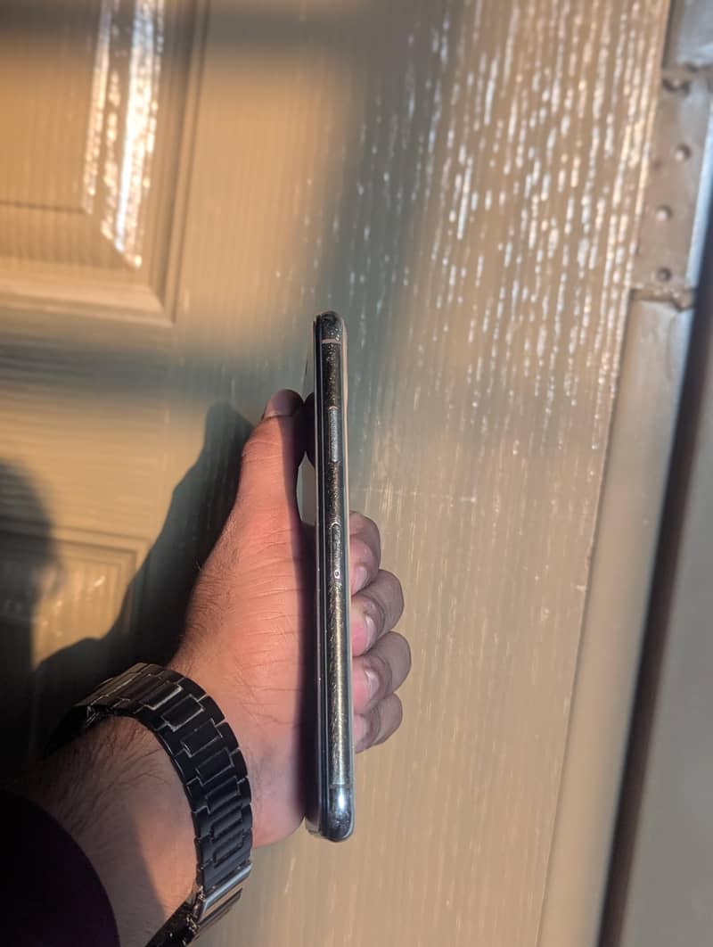 Apple iPhone 11 pro max 3