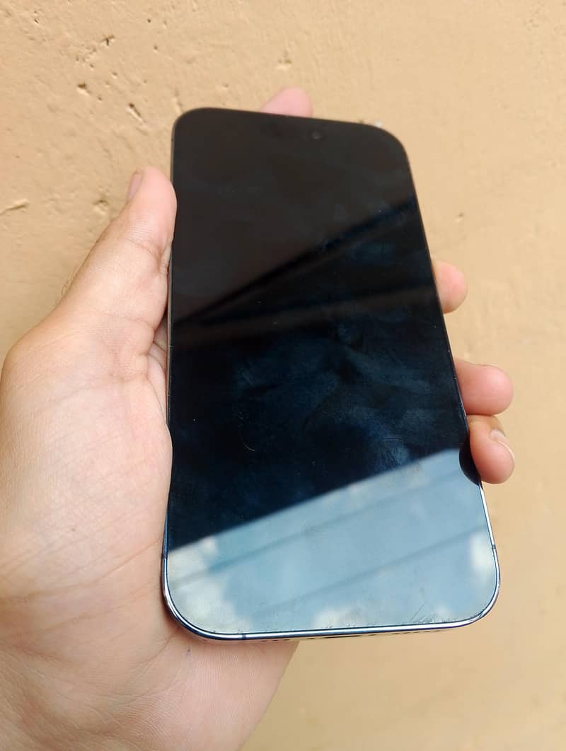 Apple iPhone 14 Pro 3