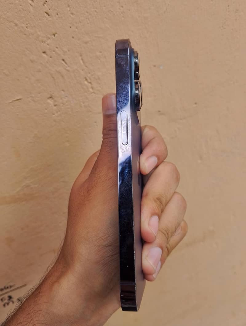 Apple iPhone 14 Pro 4