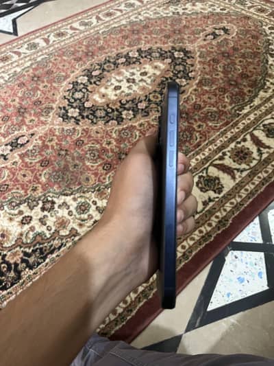 Only panal chang ha 256 gb ha 85 health ha with complete box sim time