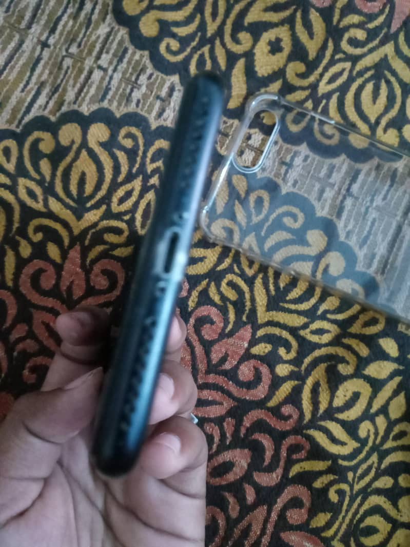 Apple iPhone 7 Plus 3