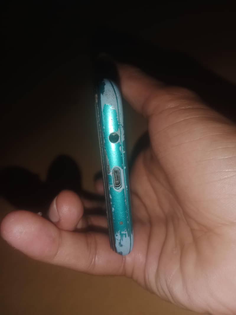 tecno 4