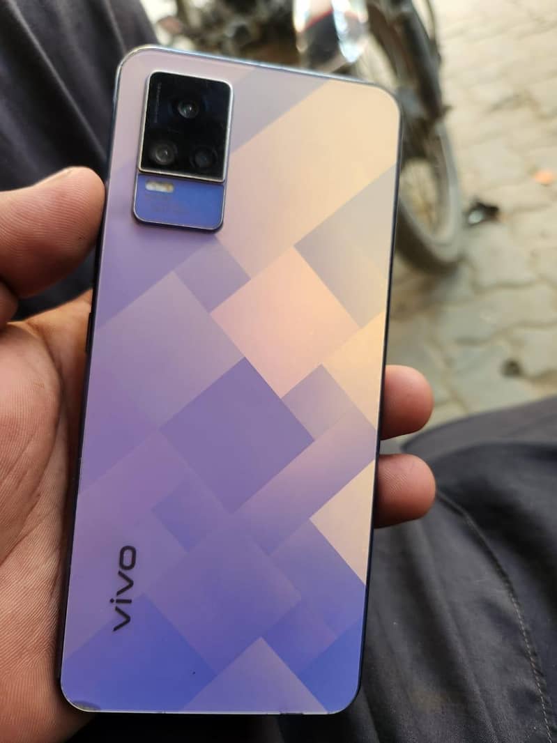 Vivo V21e 1