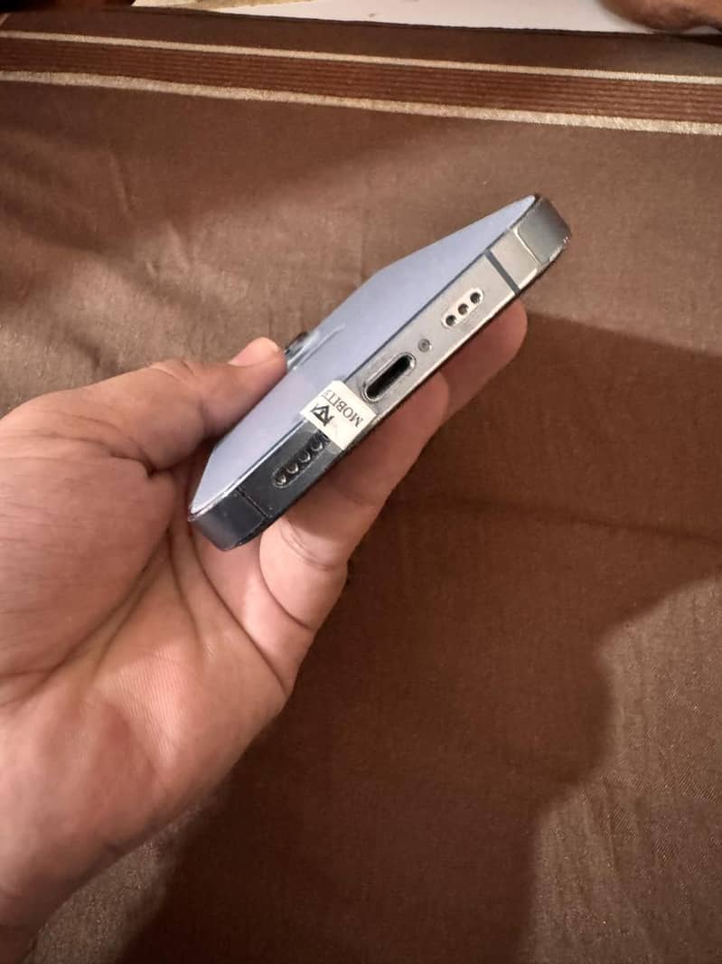 Apple iPhone 13 Pro 2
