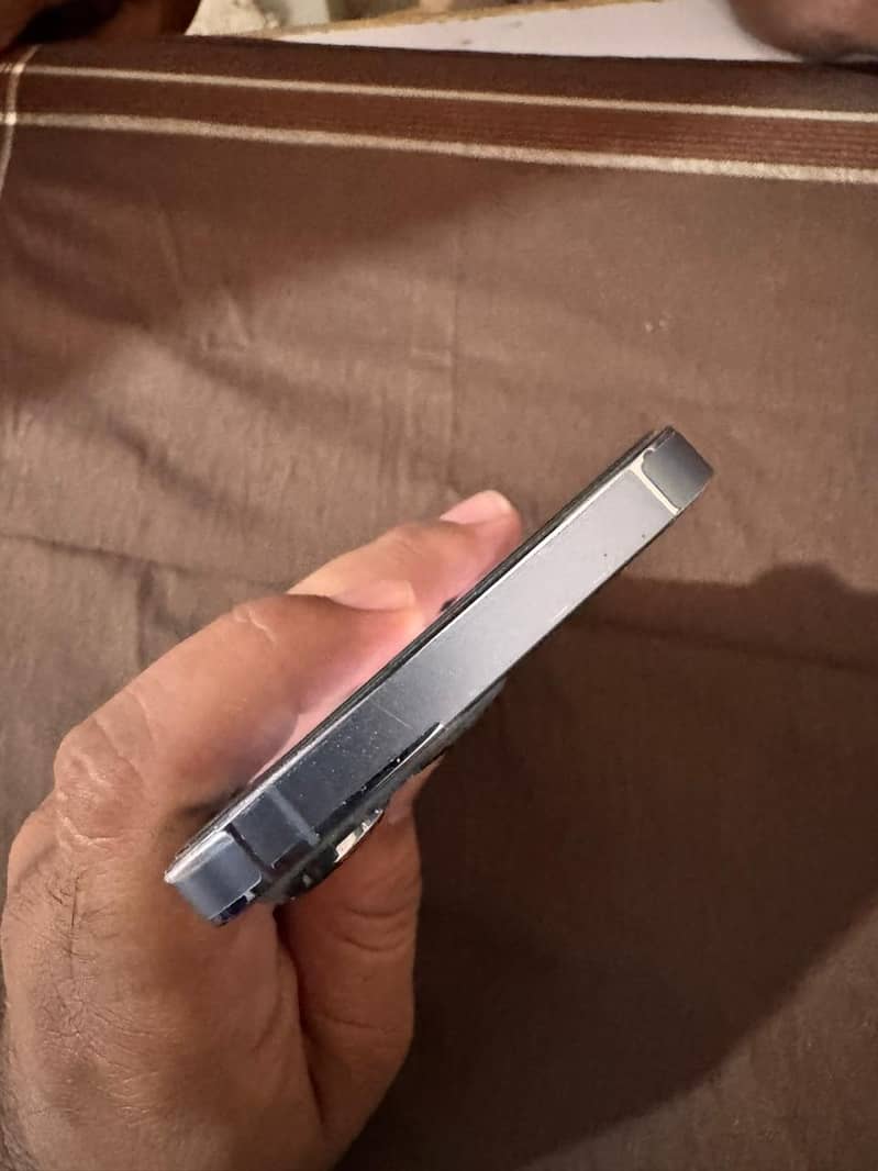 Apple iPhone 13 Pro 3