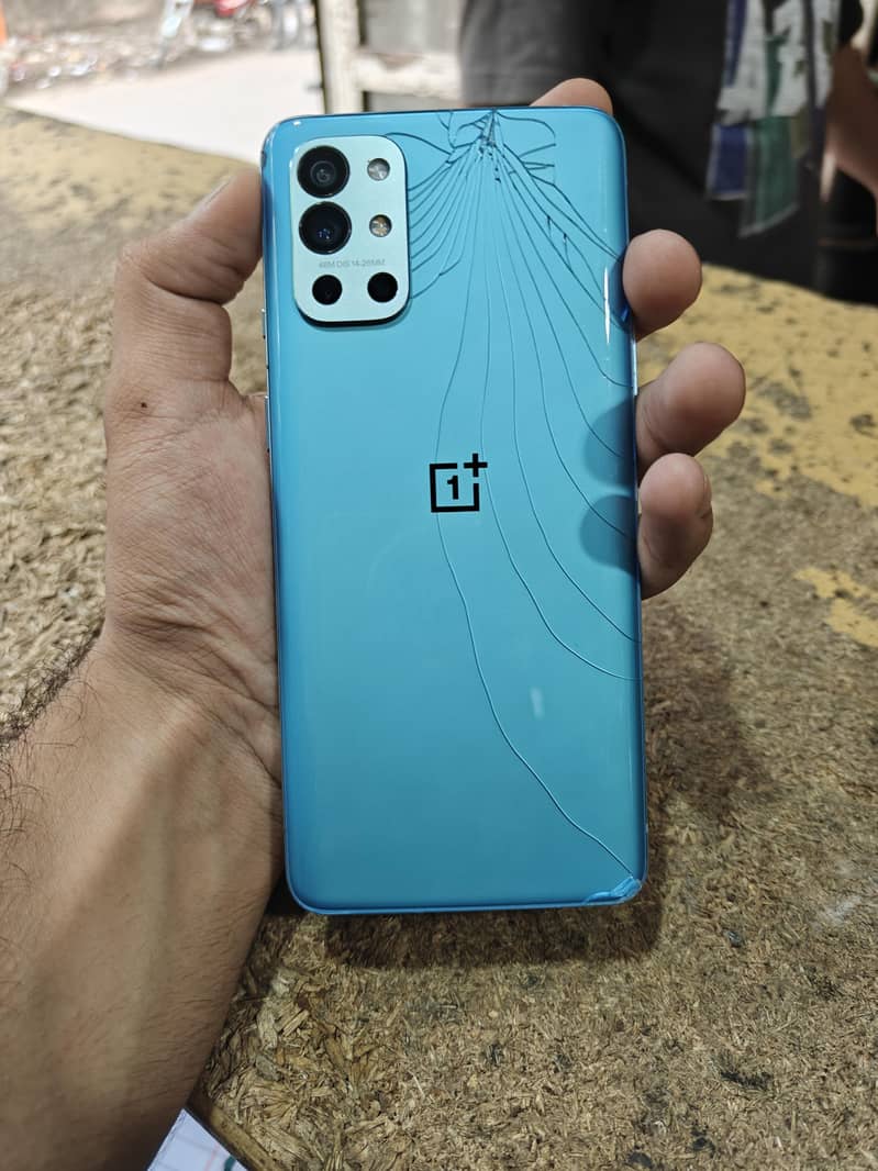 One Plus 9R 2