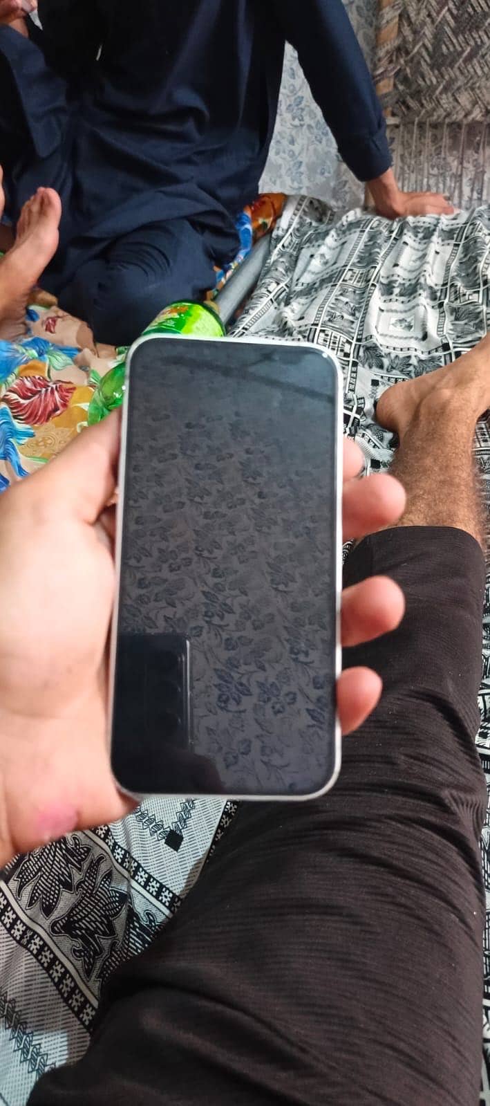 Apple iPhone 13 7