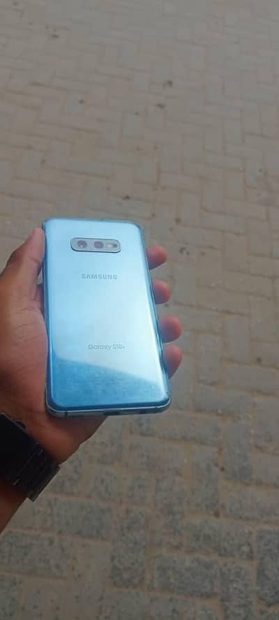 Samsung Mobile S10e