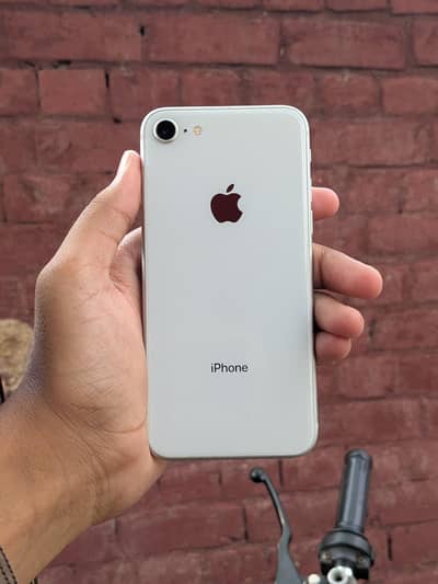 Apple iPhone 8 all ok phone fingerprint Bhai ok h