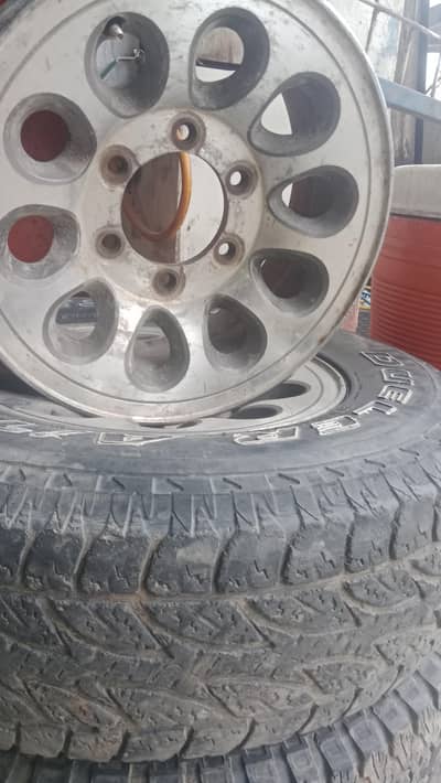 15 size 6 Holes for jeep