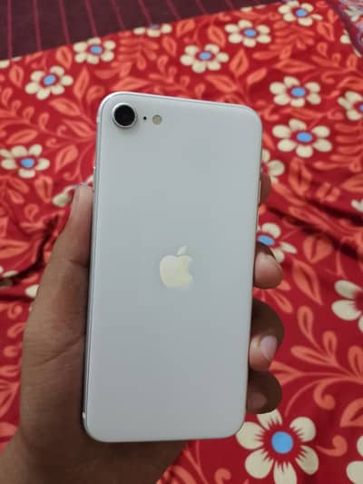 Apple iPhone SE