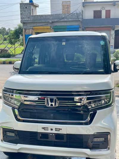 Honda N-Box 2022 – Fresh & Fully Loaded