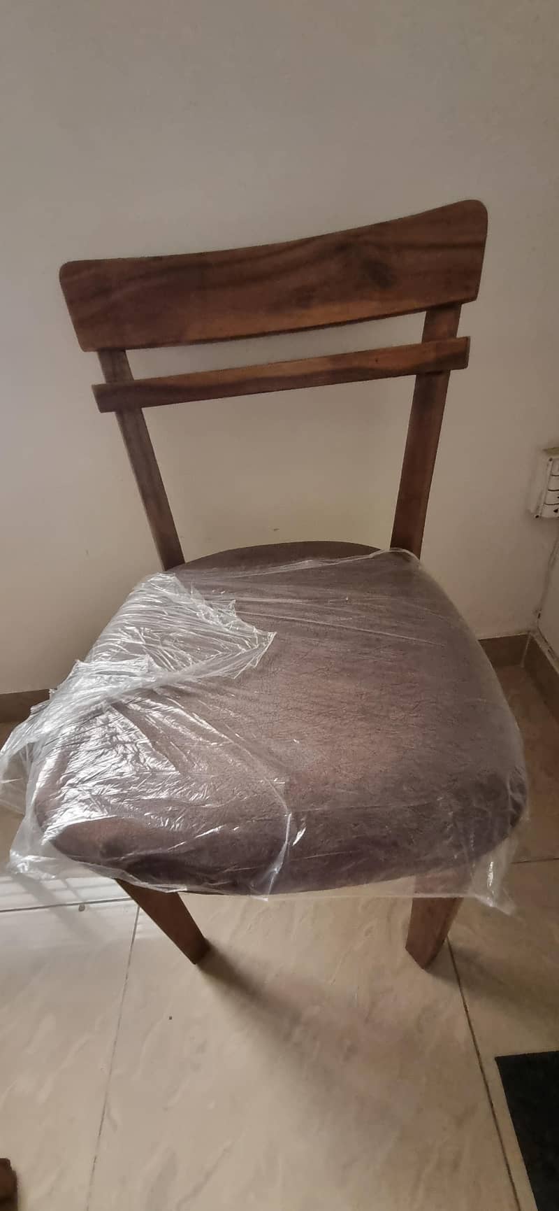 Dining Table Set (4 persons) 3