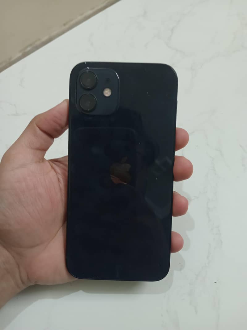 Apple iPhone 12 3