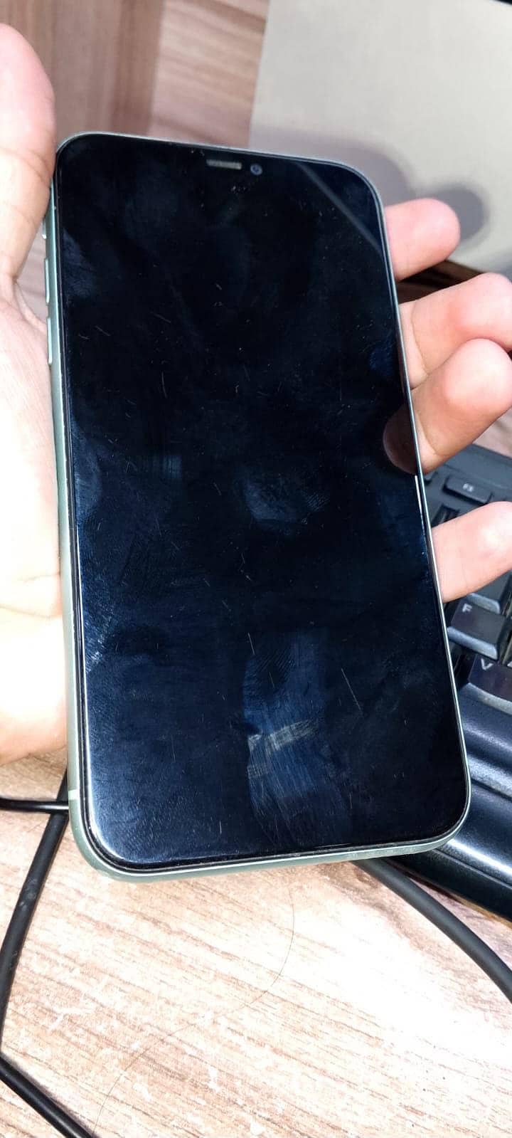 Apple iPhone 11 6