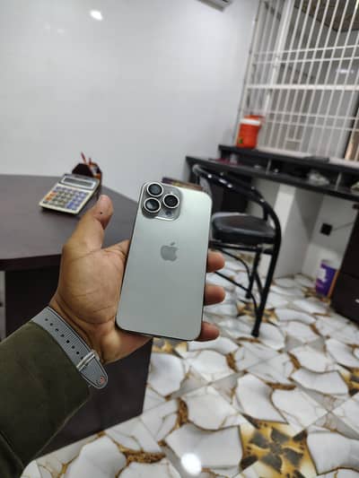 Apple iPhone 15 Pro Max
