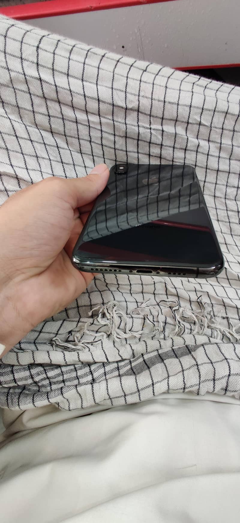 xs max iphone 3