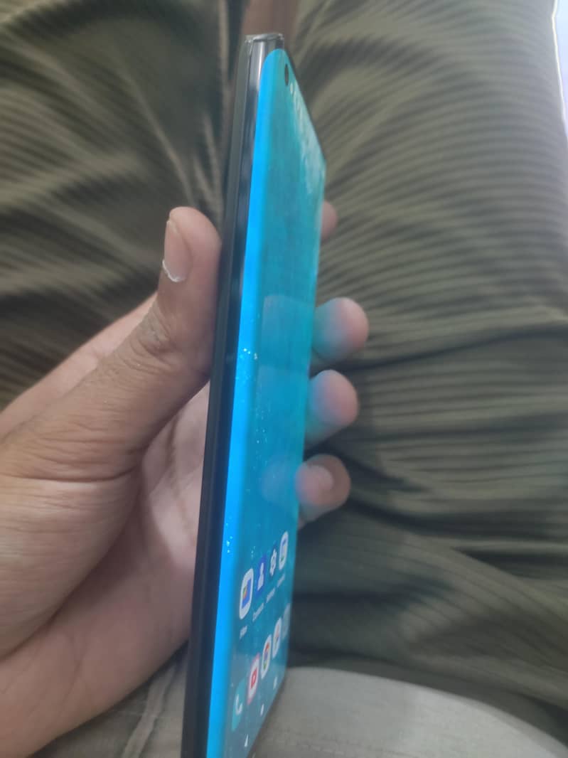 Moto Edge Plus 0