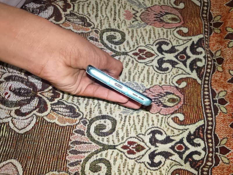 One Plus 8T 6