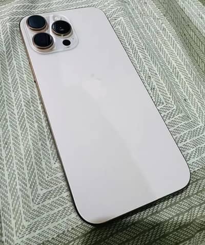 Apple iPhone 16 Pro Max like new 100 battry helth