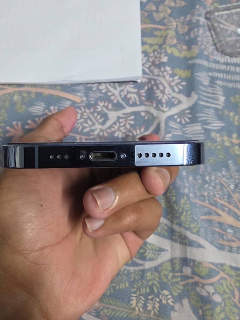 Apple iPhone 13 Pro 6