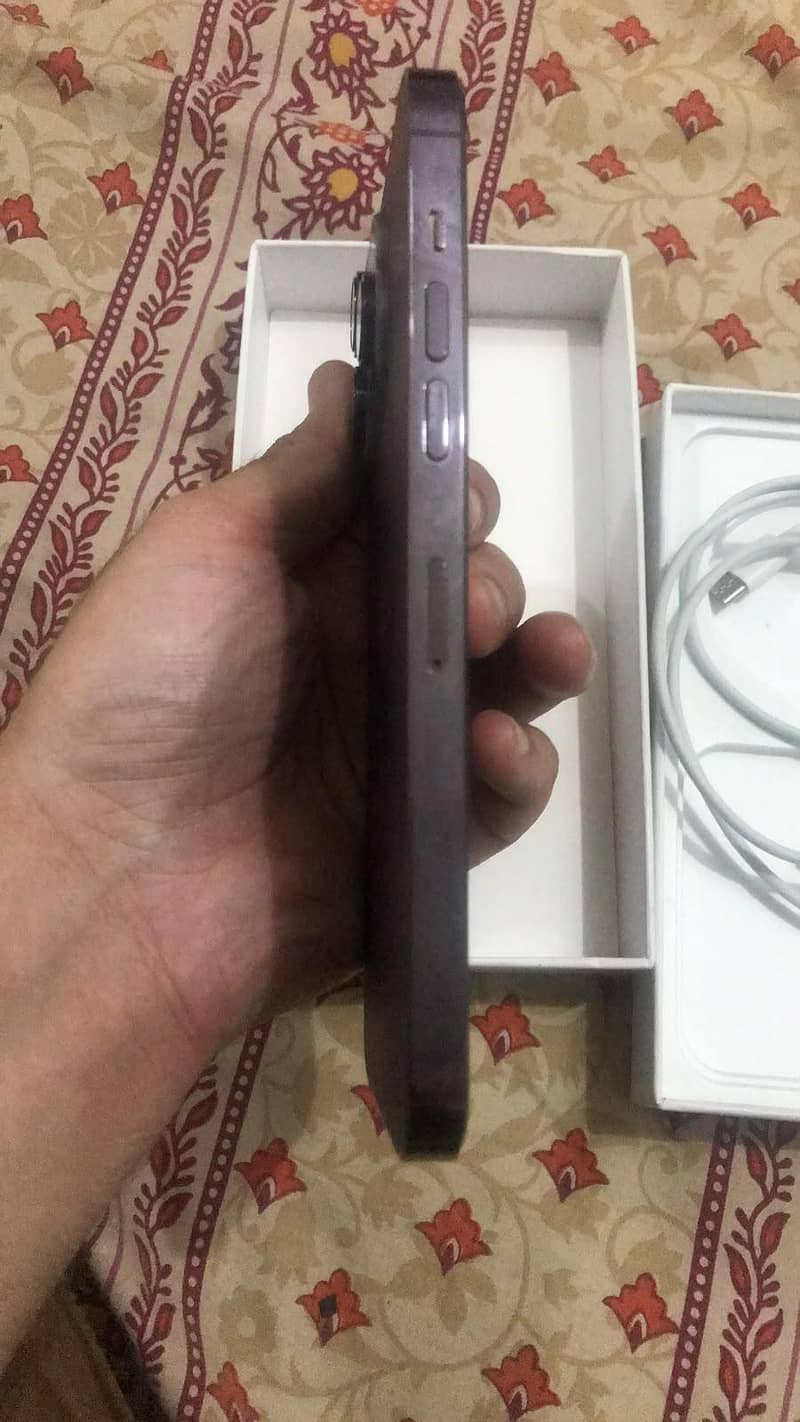 Apple iPhone 14 Pro Max 3
