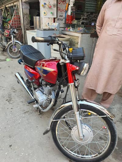 ہونڈا 125 جی برانڈ نیو کنڈیشن My WhatsApp number O3=2=9 95=2 52=79