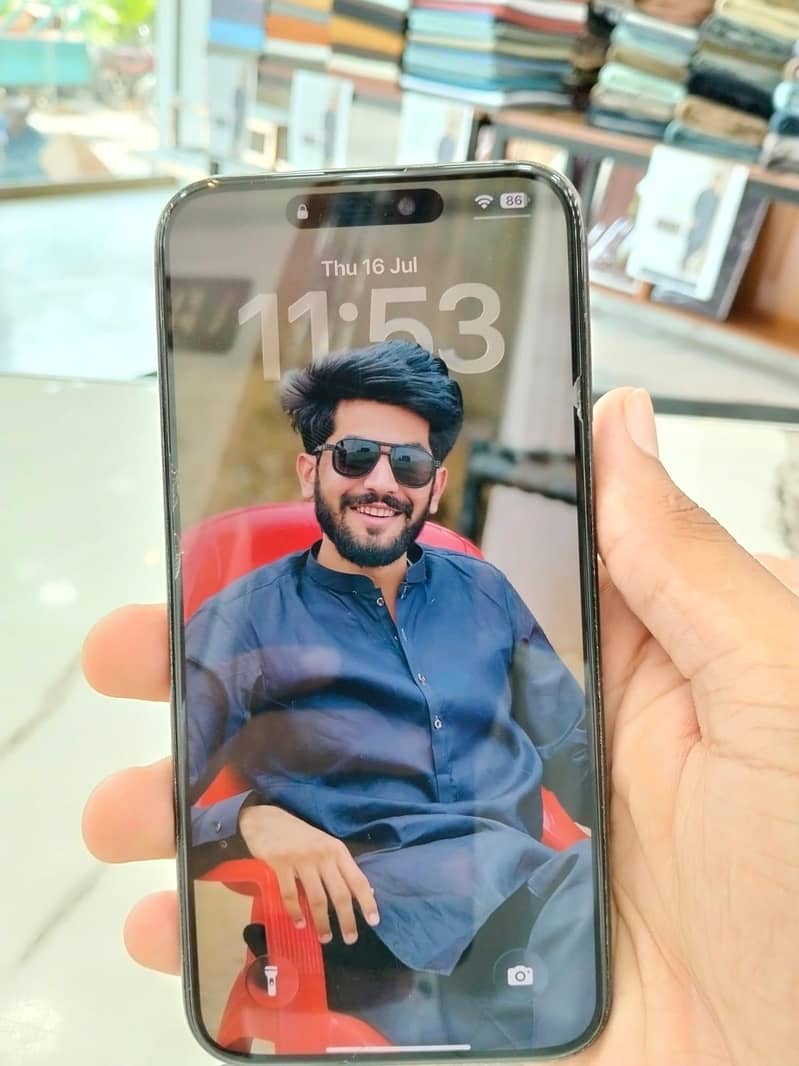 Apple iPhone 15 Pro Max 1