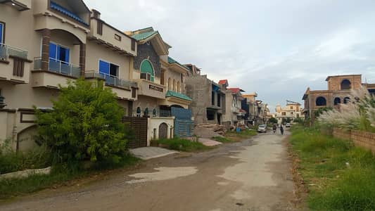 1 Kanal ( 30*60 In Block C + Main 60 Ft Road )