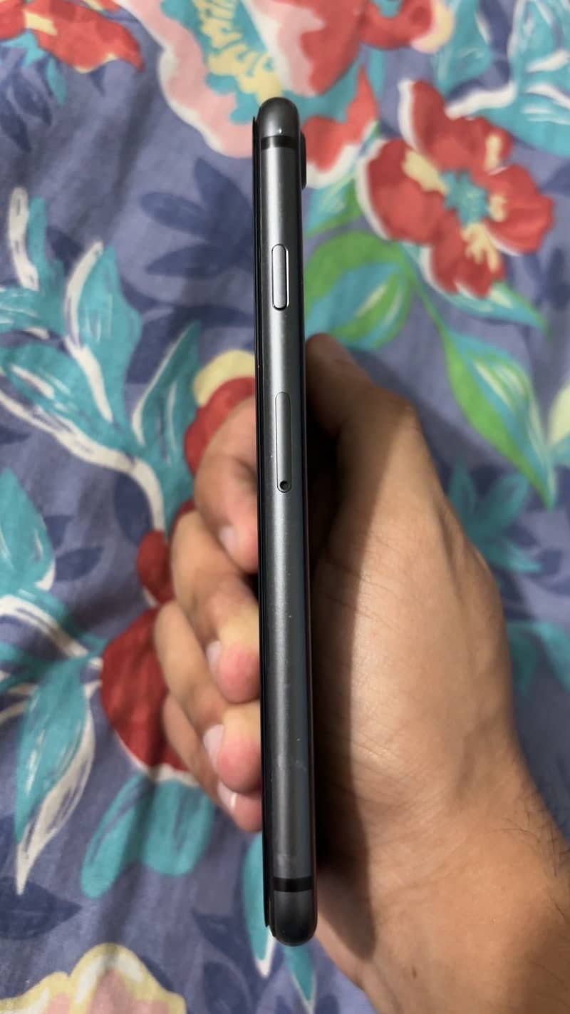 Apple iPhone 8 2