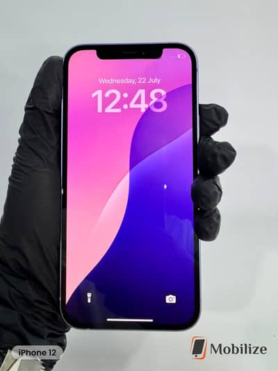 Apple iPhone 13