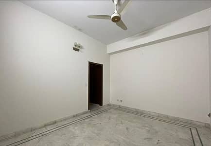 Basment Available For Rent Only For Small Family