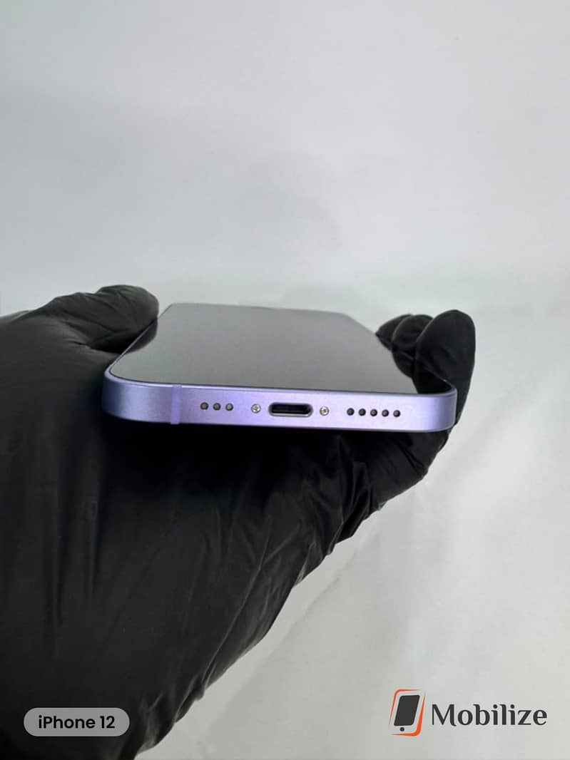 Apple iPhone 12 0