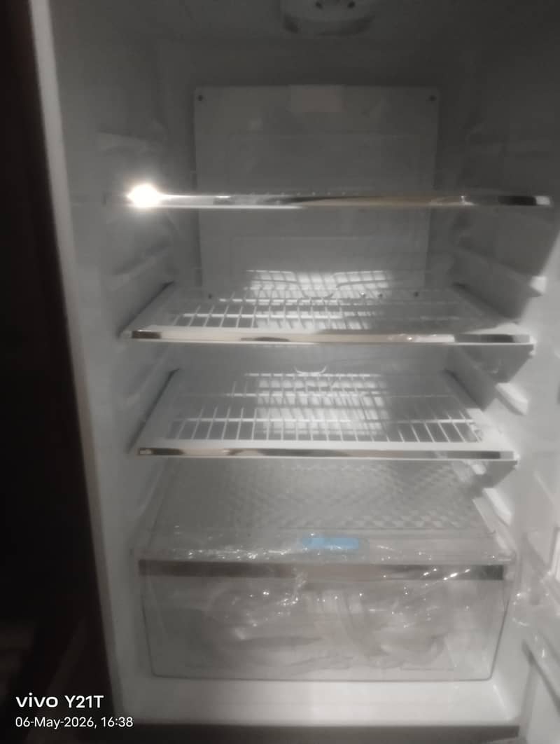 Refrigerator 4