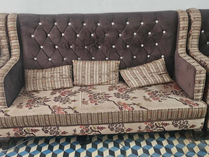 sofa good condition 0