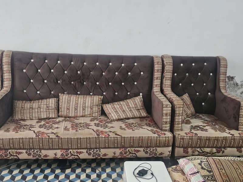 sofa good condition 1