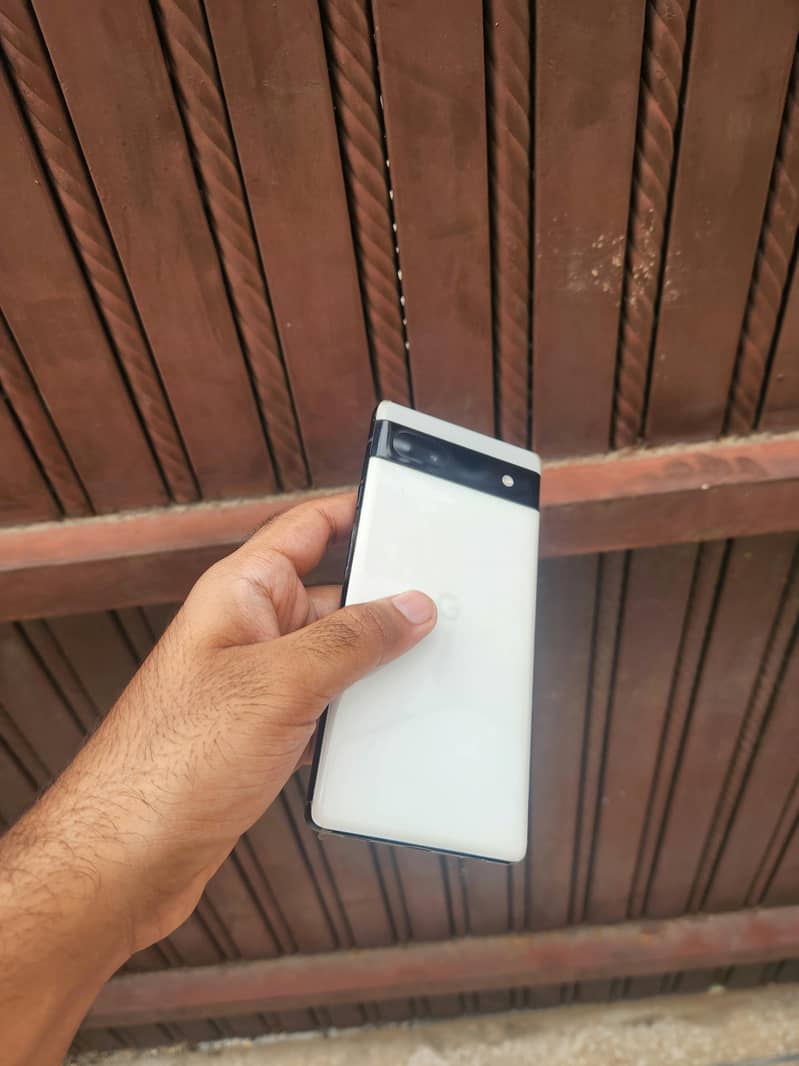 Google Pixel 6a 3