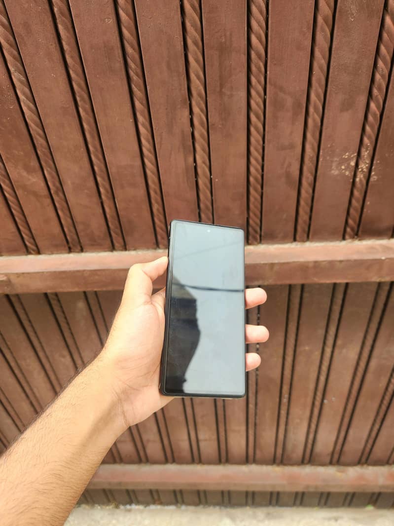 Google Pixel 6a 5
