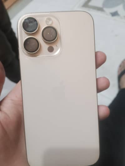 Apple iPhone 16 Pro Max