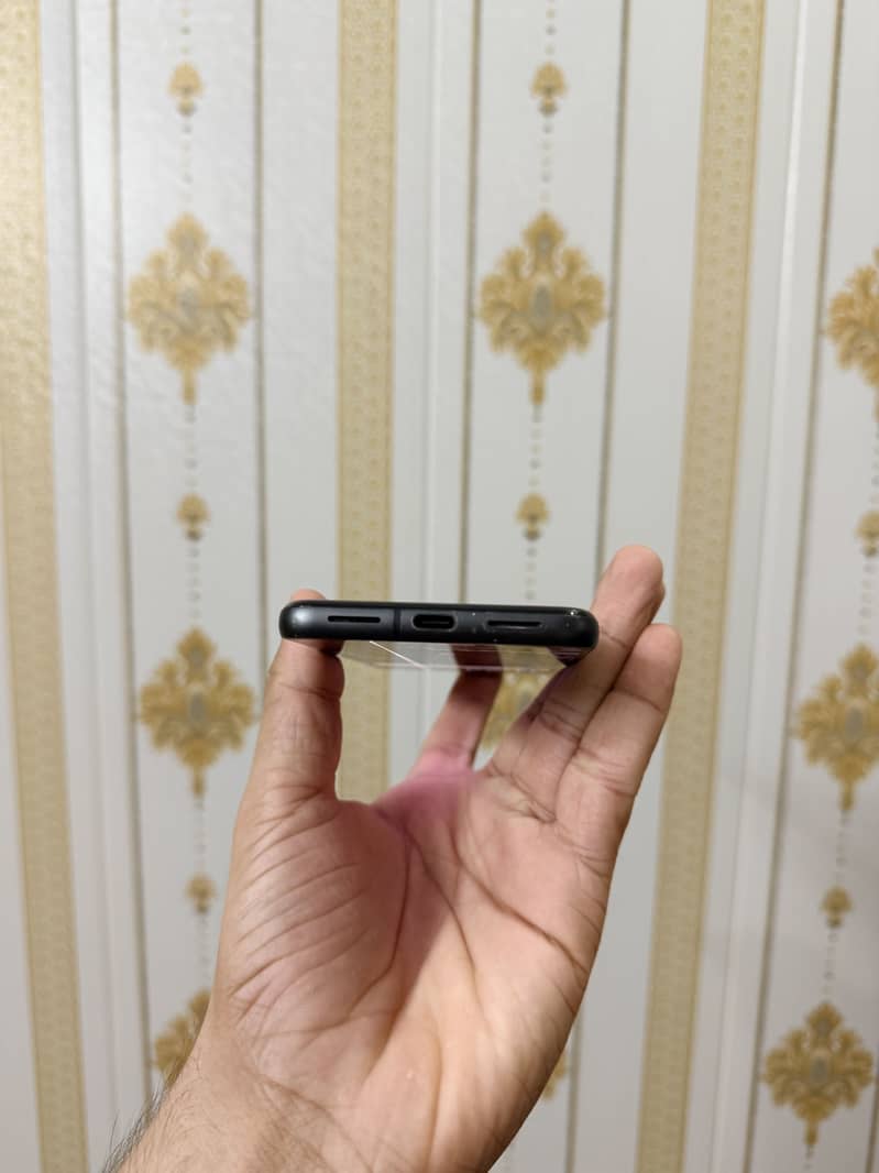 Google Pixel 8 3