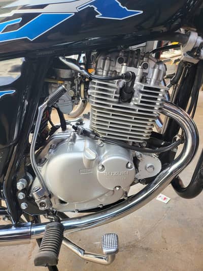 Suzuki 150 gs 2012 model