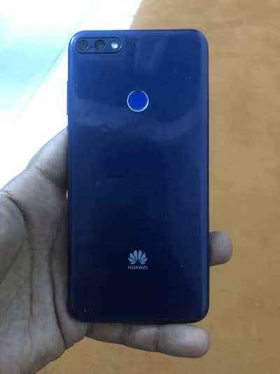 Huawei Y7