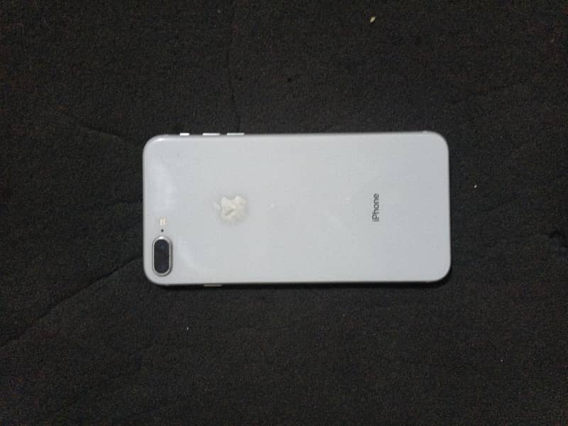 Apple iPhone 8 Plus 0